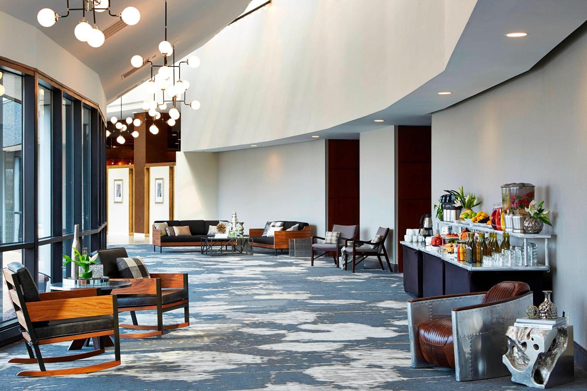Renaissance St. Louis Airport Hotel Berkeley Екстер'єр фото