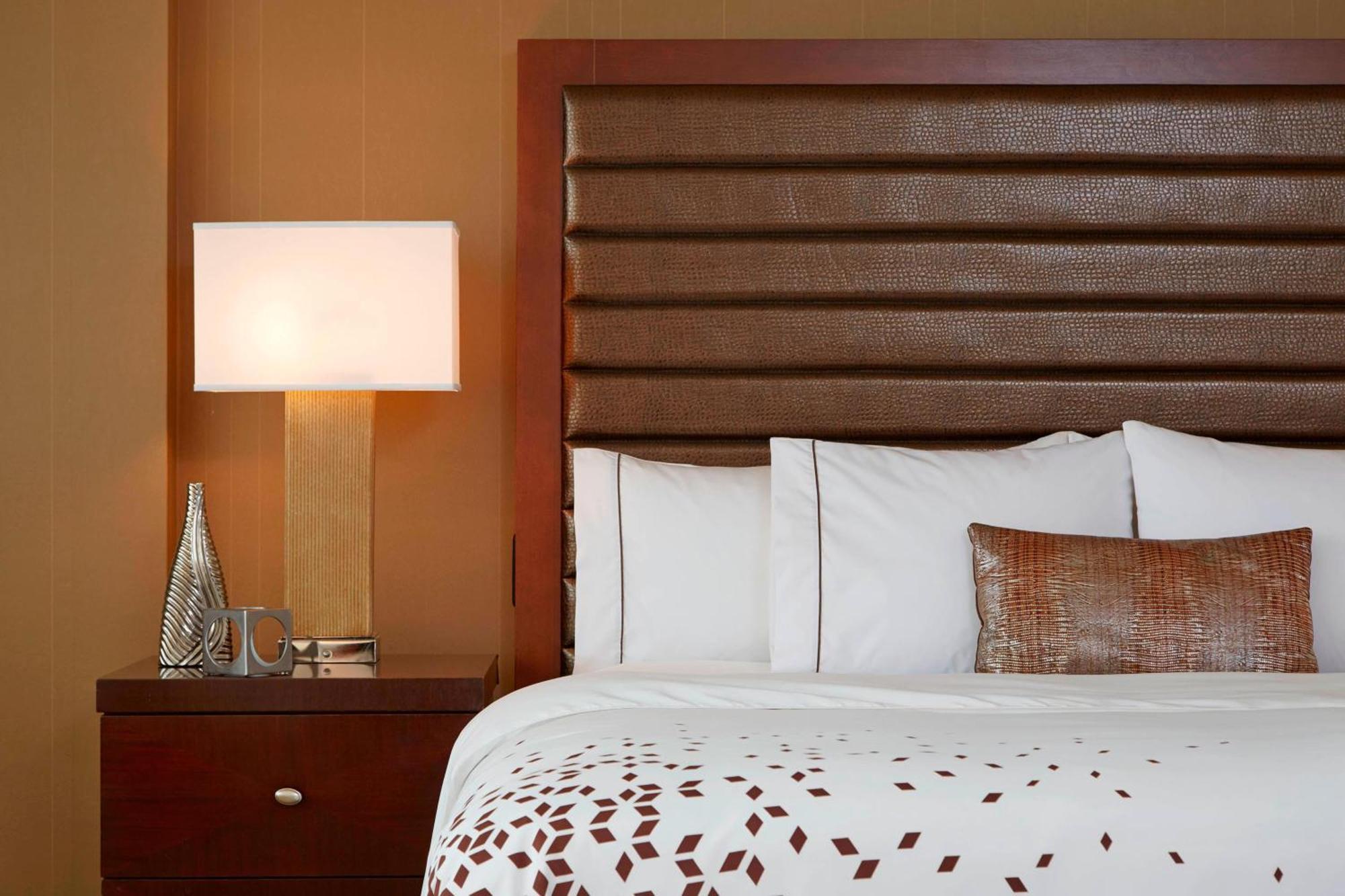 Renaissance St. Louis Airport Hotel Berkeley Екстер'єр фото