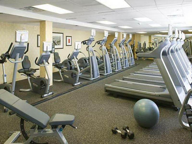 Renaissance St. Louis Airport Hotel Berkeley Екстер'єр фото