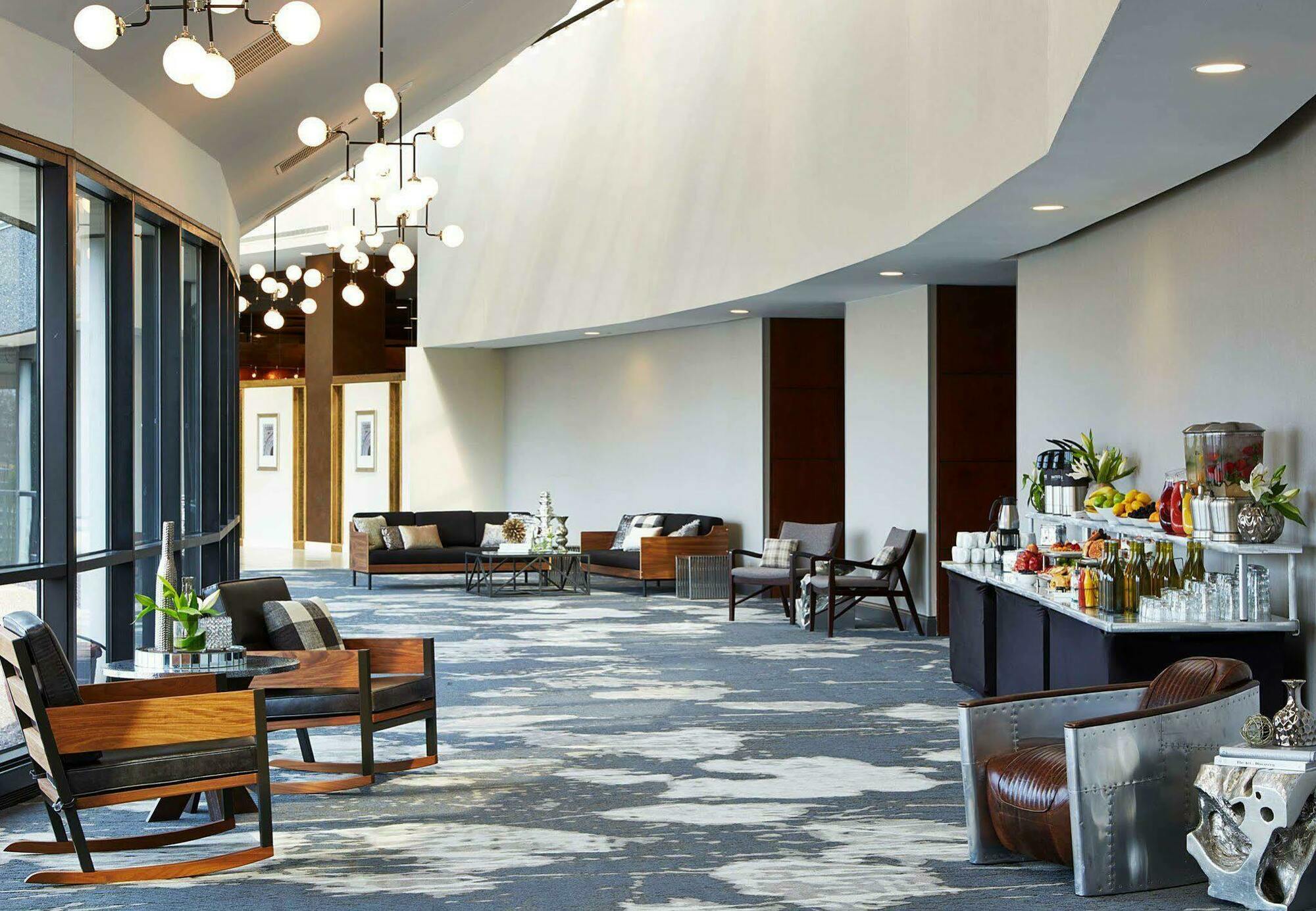 Renaissance St. Louis Airport Hotel Berkeley Екстер'єр фото